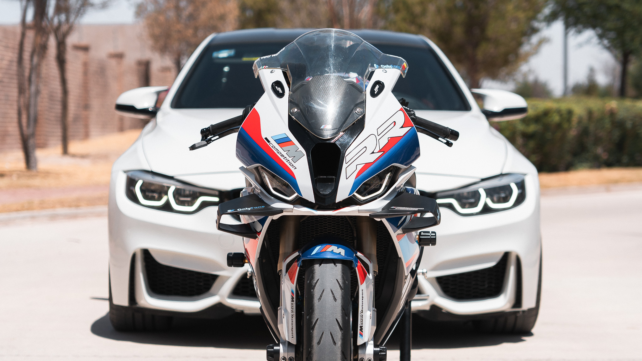 BMW M4 x M1000 RR